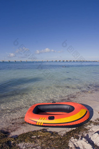 浮筒waintin海滩