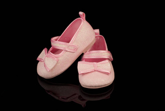 粉红色的孩子靴子