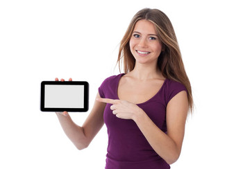 微笑年轻的女人展示电子平板电脑
