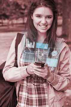 微笑年轻的女人工作未来主义的智能手机
