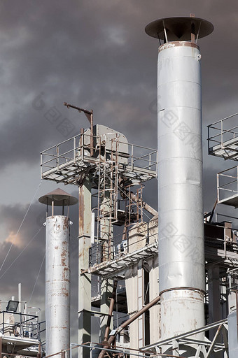 气候变暖炼油厂管道塔重行业概述