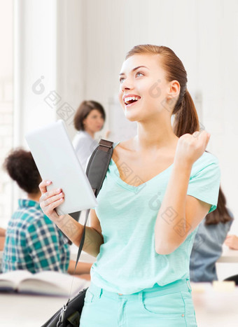 快乐学生女孩平板电脑