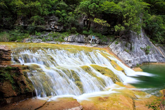 水瀑布级联yun-tai山中国