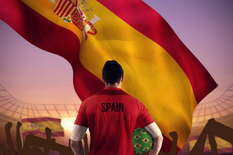 复合图像西班牙足球球员持有球