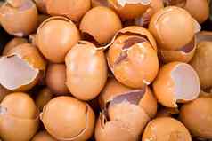 蛋壳破碎的棕色（的）裂纹蛋