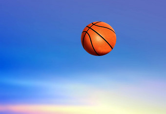篮球蓝色的天空