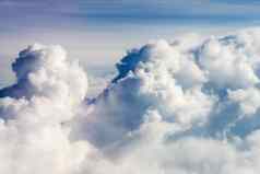 Cloudscape蓝色的天空白色云阳光明媚的一天积云云