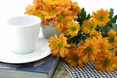 橙色菊花咖啡杯