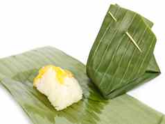 泰国传统的甜点菠萝蜜黏糊糊的大米包装