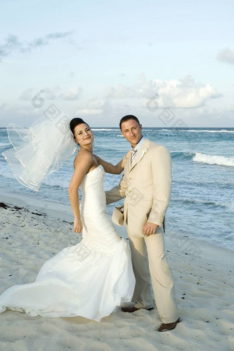 加勒比海滩婚礼新娘新郎