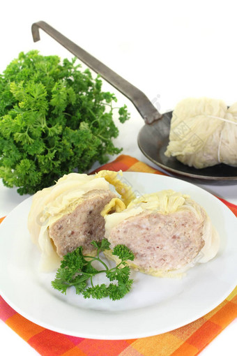 萨沃伊<strong>卷心菜</strong>roulade