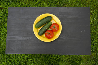 黄瓜番茄蔬菜黄色的板
