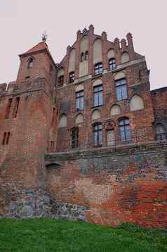 哥特窗户中世纪的建筑