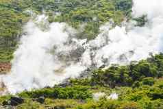 大涌谷谷火山谷活跃的硫热