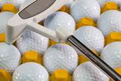 白色高尔夫球球黄色的盒子高尔夫球推杆