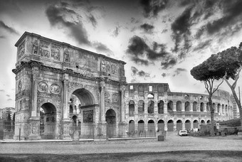拱康斯坦丁罗马圆形大剧场罗马