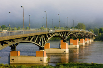 桥布卢瓦loir-et-cher中心法国