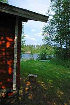 木房子边境湖中央芬兰语
