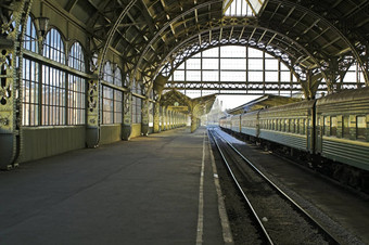 铁路站平台