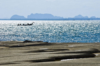 苏珊<strong>嗨</strong>壳牌化石海滩墓地