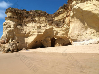 色彩鲜艳的岩石美妙的金沙阿尔加夫海岸