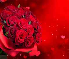 大红色的玫瑰花束