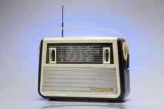 老式的广播接收机