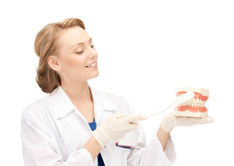 有吸引力的女医生牙刷大白鲨