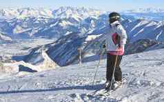 滑雪度假胜地kaprun女人kitzsteinhorn冰川奥地利