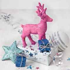 粉红色的鹿圣诞节装饰