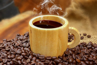 烤咖啡豆子木黑色的咖啡玻璃木材