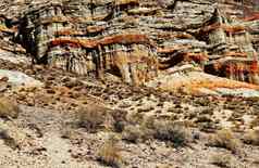 红色的岩石纹理沙漠红色的岩石峡谷