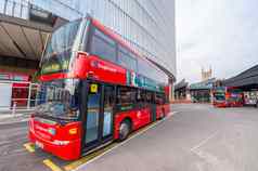 伦敦9月视图伦敦双德克尔公共汽车