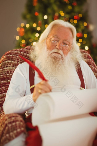 圣诞老人老人写作列表扶手椅