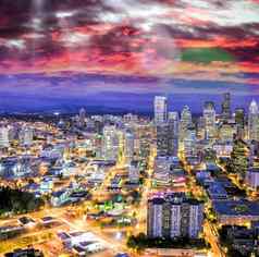 西雅图华盛顿美丽的空中视图黄昏