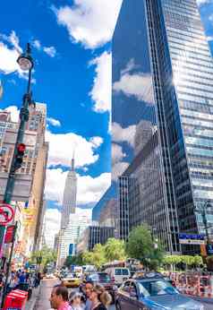 纽约城市6月游客走城市街道