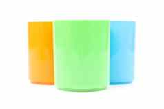 色彩斑斓的各种塑料杯