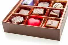 棕色（的）盒子巧克力各种各样的巧克力