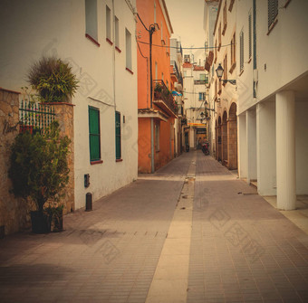 托萨三月西班牙古老的街夏天一天
