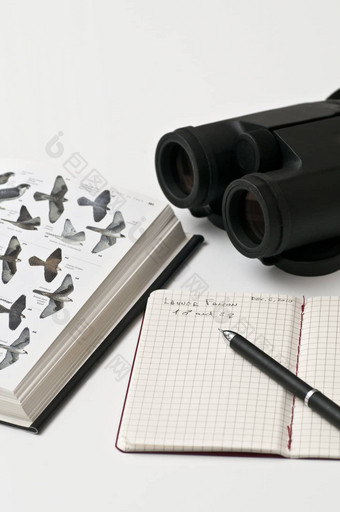 鸟<strong>观察家</strong>工具双筒望远镜指南铅笔笔记本