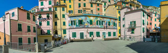 riomaggiore意大利9月色彩斑斓的城市建筑