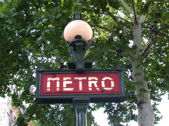 巴黎地铁标志