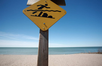 游泳者<strong>警告标志</strong>海滩湖温尼伯
