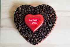 咖啡豆子包围巧克力包装器情人节一天