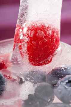 树莓黑莓冻冰棒
