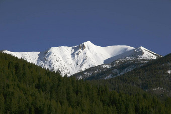 岩石山