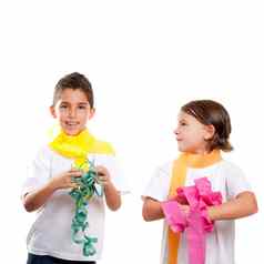 孩子们孩子们聚会，派对色彩斑斓的纸丝带