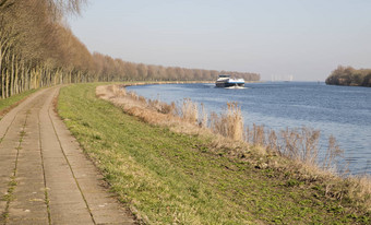 货物船运输荷兰河