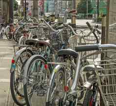 自行车停一边通路大阪