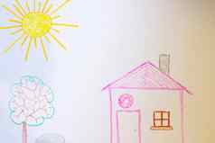 孩子们画房子树太阳岩石白色纸幼儿园年龄图纸
